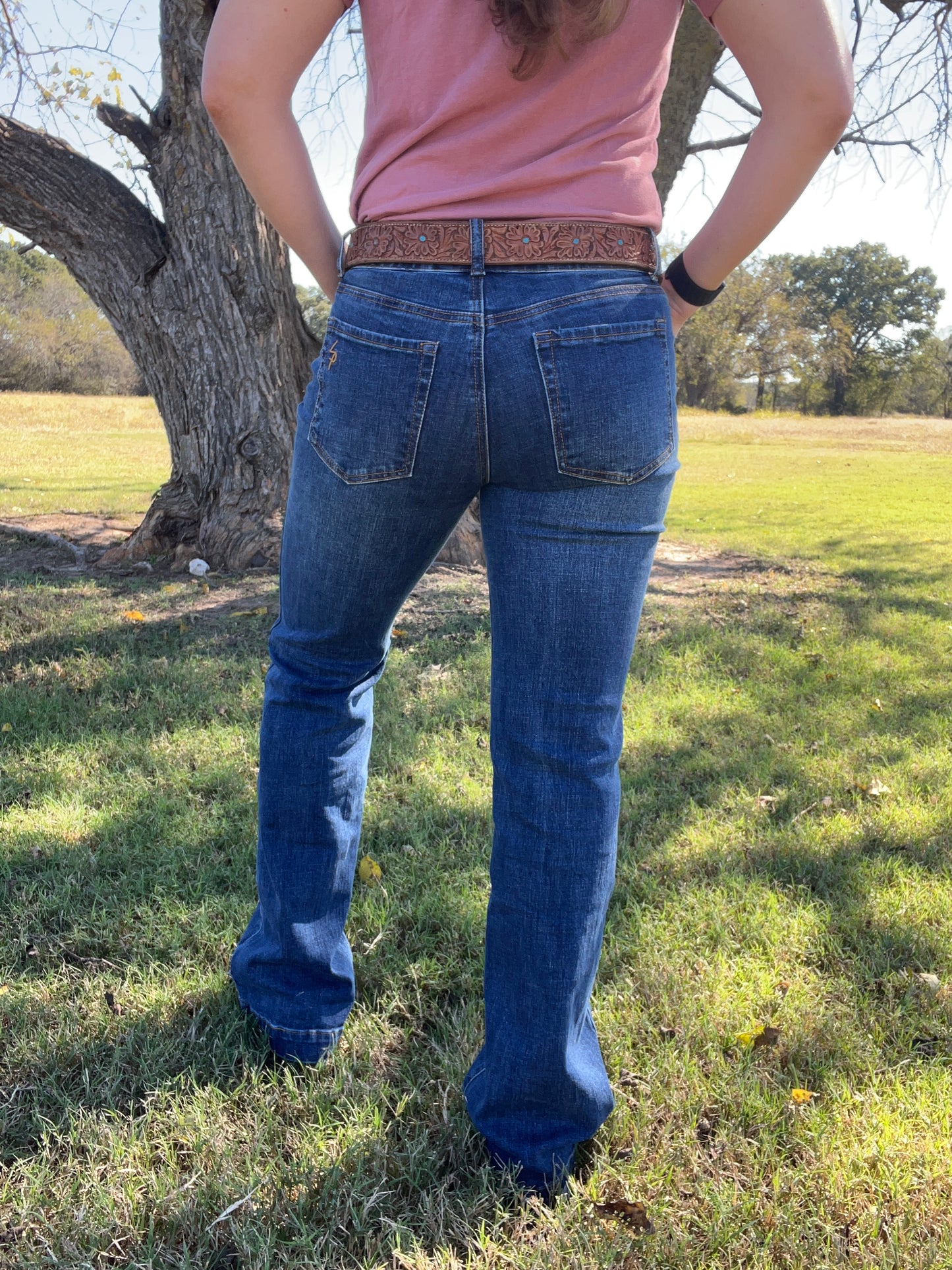 WOMEN'S TROUSER MEDIUM WASH